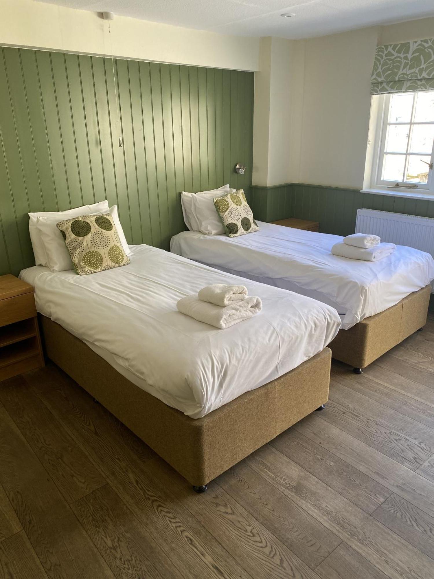 New Inn Hotel Lechlade Room photo